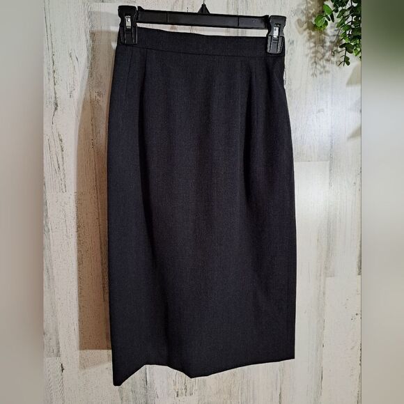 Vintage Escada Laure'l skirt - Picture 2 of 7